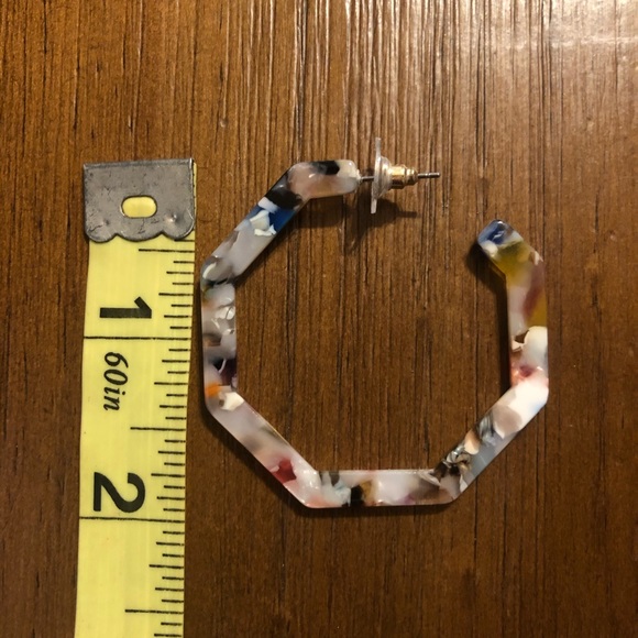 Tortoise Acetate Geometric Multicolor Earrings - Picture 6 of 6